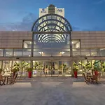 Отель Hiltonsa 5*