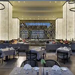 Отель Hiltonsa 5*