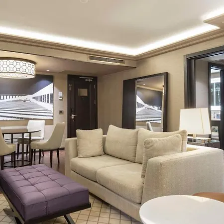 Hiltonsa Ξενοδοχείο 5*