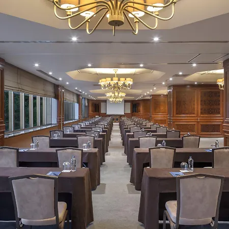 Отель Hiltonsa