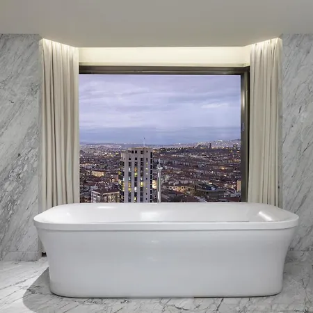 Отель Hiltonsa