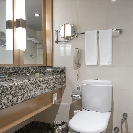 Отель Hiltonsa