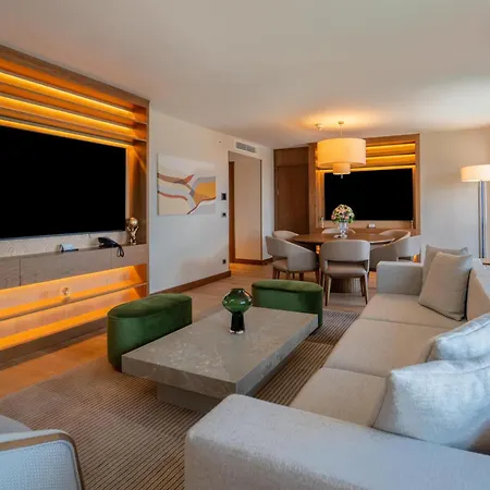 Hiltonsa Отель 5*