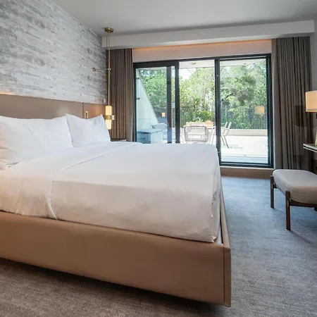 Отель Hiltonsa 5*